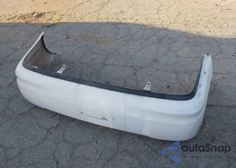 2004 Toyota Corolla Ce z USA, uszkodzony, nr VIN JTDBR32E842035632